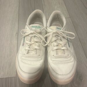 Reebok Classic off white size 8.5